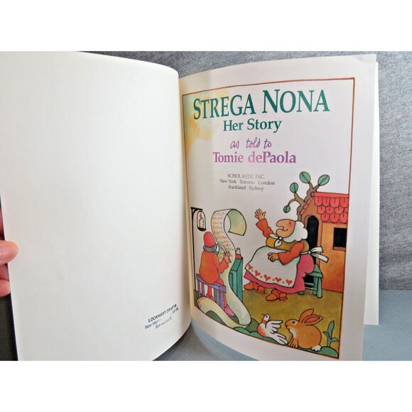 Strega Nona Her Story w/ Cassette 1st Scholastic 1998 School Edition - Picture 5 of 8